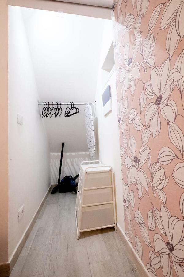Il Nido - Cozy Studio Apartment In Santa Croce Florens Exteriör bild